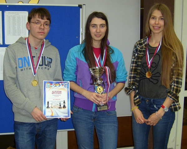 univer15_pob_univ_600